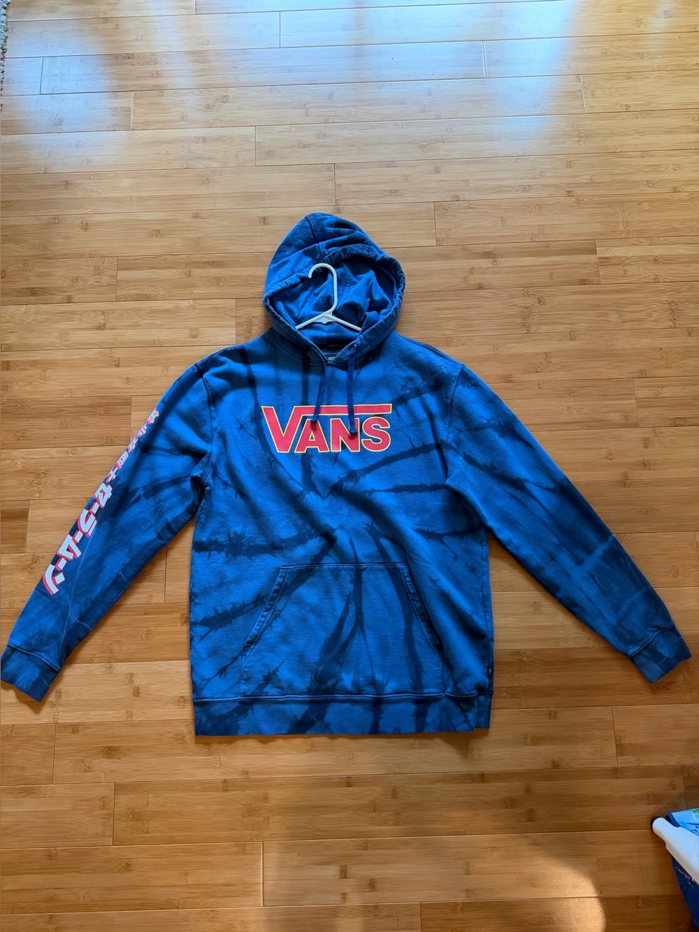 Vans x Pretty Guardian Sailor Moon Graphic Hoodie | Men’s L | Tie Dye